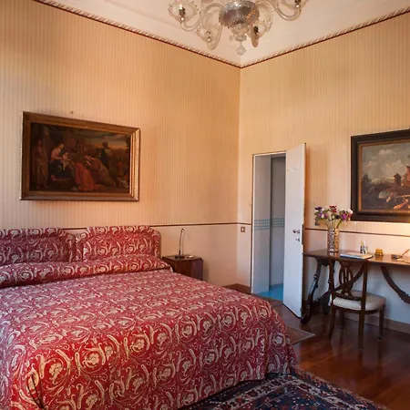 Doppia Con Bagno E Terrazza Rum i privatbostad